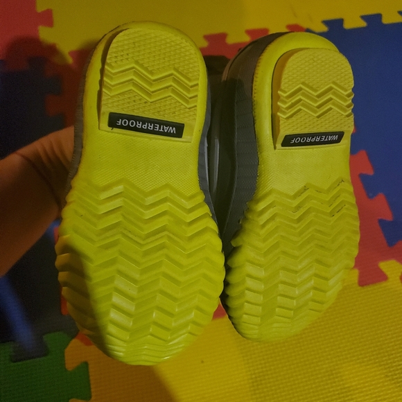 SOLD Sorel toddler boots - Picture 3 of 5